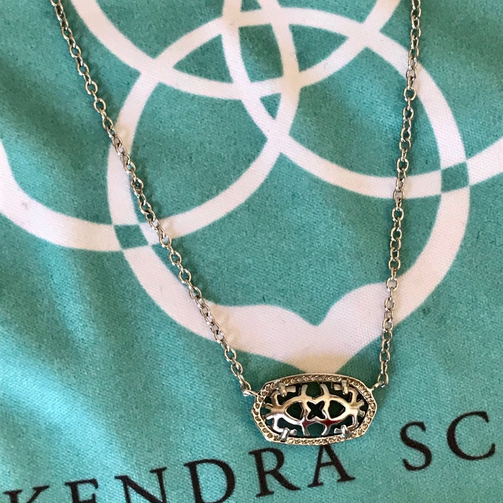 Kendra Scott Elisa Pendant Necklace in Silver